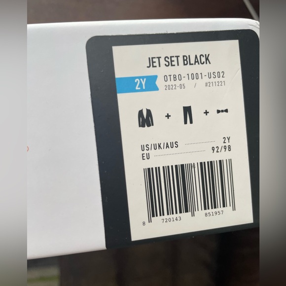 NWT OPPOSUITS
Big Boys 3-Piece Jet Set Solid Tuxedo Set FOR 2 year olds 2T - Picture 4 of 5